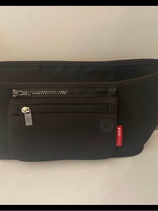 Skip Hop Other - Skip Hop Grab & Go Stroller Organizer Black w/ Detachable Wristlet